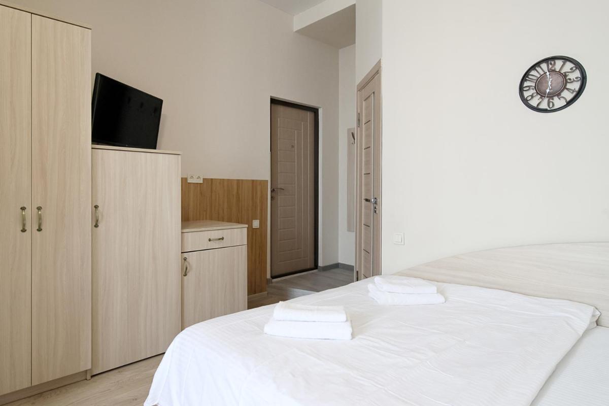 Buk Apartments On Doroshenka 25 Leopoli Esterno foto